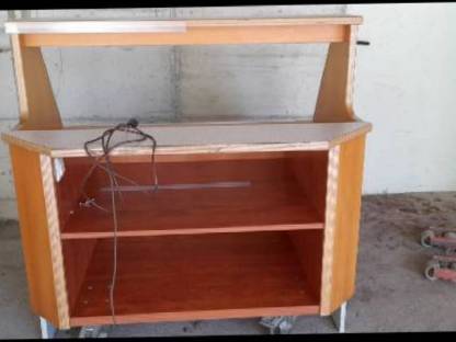 Bild 4:Verkaufsvitrine Vitrine Brot Gemüse