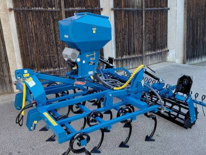 Bild 7:Agripol Leichtgrubber 4 m