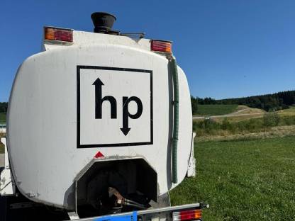 Bild 3:Gülleauflieger Zubringer Tankauflieger