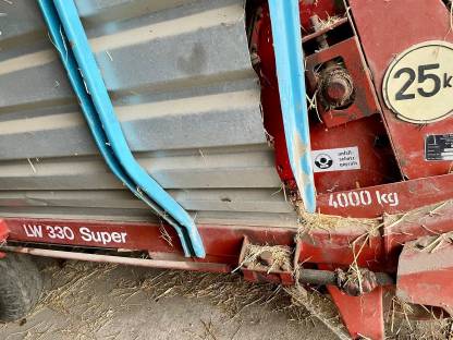 Bild 3:Mengele LW 330 Super, Ladewagen