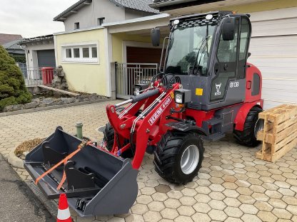 Radlader-Hoflader-Diesel HZM 810B