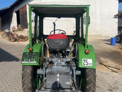 Bild 3:Steyr T80 Hackfruchter