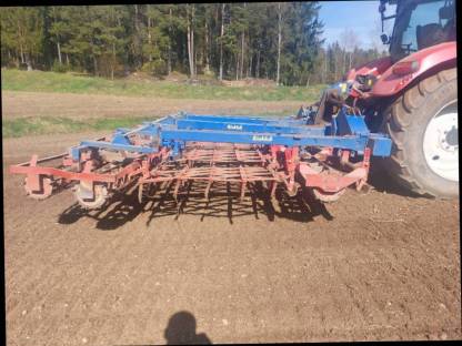 Bild 2:Saatbettkombi Einböck Extrem