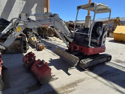 Takeuchi TB225