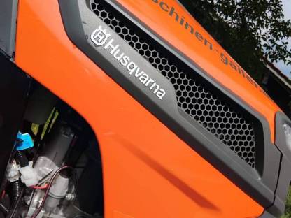 Bild 7:Rasentraktor Husqvarna TC 238T