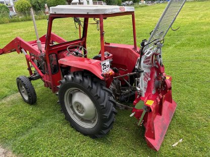 Bild 2:Massey Ferguson 135 Super mit MF Frontlader