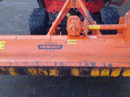 Bild 9:REFORM Metrac H4X inkl. Schlegelmulcher KP-Serie