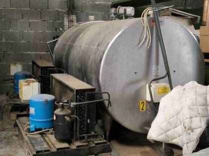 Bild 2:Milchtank 3.000 l mit Kühlung