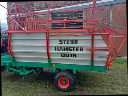 Bild 6:Steyr Hamster Ladewagen 8016