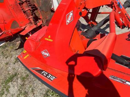 Bild 5:Kuhn Mähkombi FC8830D-FF + Frontmähwerk FC3125DF-FF