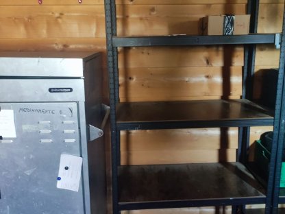 Bild 4:Stabiles 3-teiliges Metallregal – schwarz, verstellbar