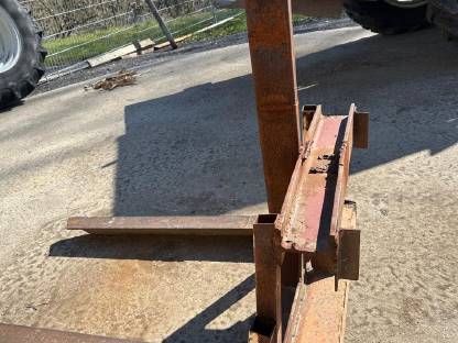 Bild 3:3-Punkt-Palettengabel