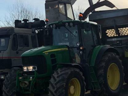 John Deere 7530 premium