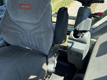 Bild 5:Valtra 6550 Hi Tech Forst Rüfa, Wegezapfwelle