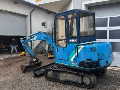 Bagger 2,7 Tonnen Kobelco SK027