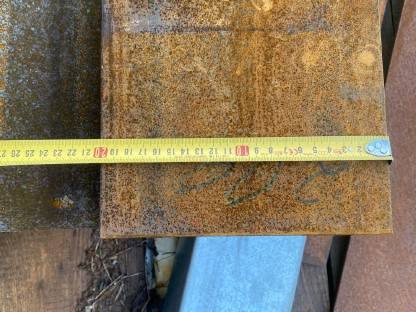 Bild 2:UNP 200 und 140 Alteisen