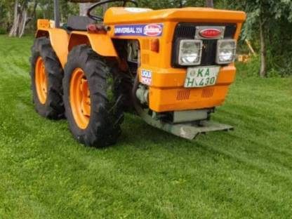 Bild 4:Knicklenker Goldoni 224 Allradschlepper