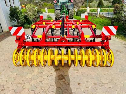 Bild 4:Väderstad Cultus CS 300 - Grubber