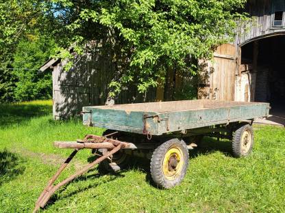 Gummiwagen Anhänger
