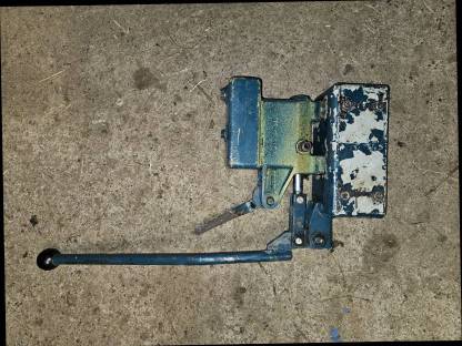 Bild 2:Reform Handpumpe