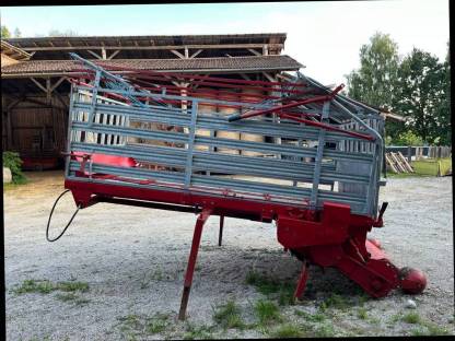 Bild 2:Reform / Lindner Muli Ladewagenaufbau