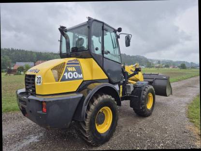 Bild 4:Komatsu WA100 M-5