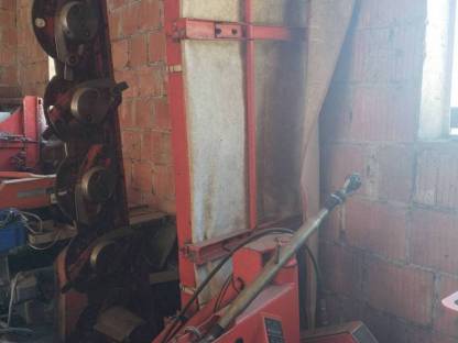 Bild 2:Kuhn Mähwerk GMD600-GII