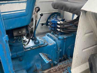 Verkaufe Ford 2000