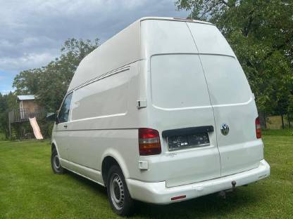 Bild 3:VW T5 Hochdach langer Radstand 2,5 l
