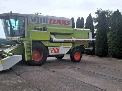 Bild 2:Claas Mega 208 Mähdrescher (1996) - 3.900 Bstd.