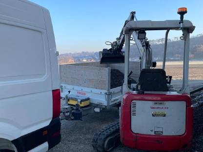 Bild 3:Takeuchi Minibagger TB015