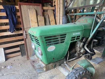 Bild 2:Traktor Deutz 3006