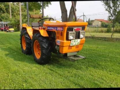 Bild 2:Knicklenker Goldoni 224 Allradschlepper