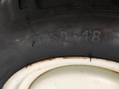 Bild 4:Reifen für Steyr 855