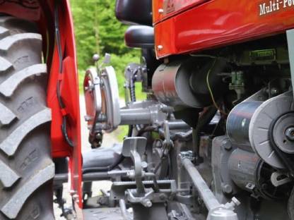 Bild 6:Massey Ferguson 135 Multipower