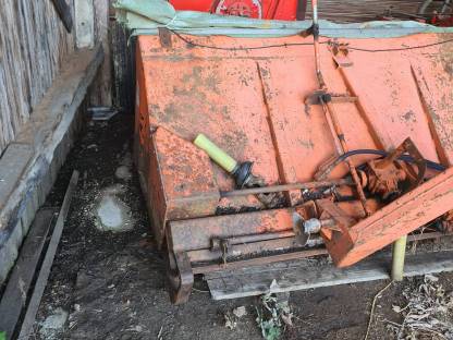 Bild 2:Hydrac Splitstreuer