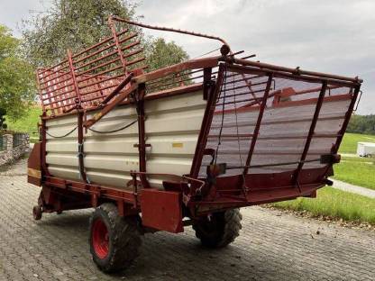 Bild 3:Pöttinger Ladewagen Top 2