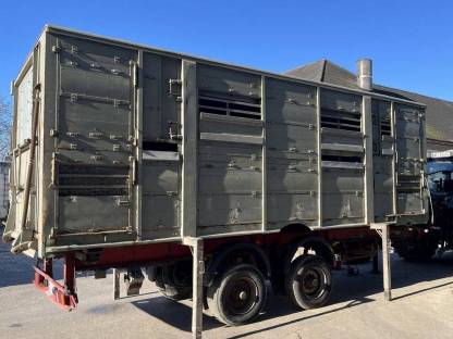 Bild 8:Verkaufe Schweinetransportanhänger