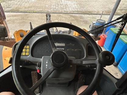 Bild 4:Volvo L30B Radlader