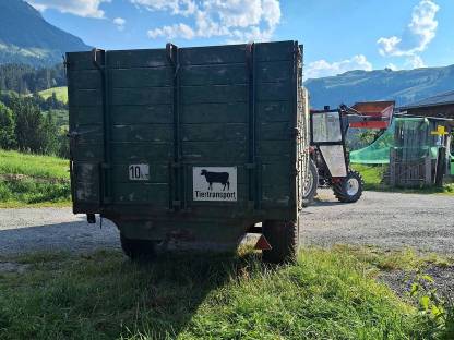 Bild 5:Viehanhänger