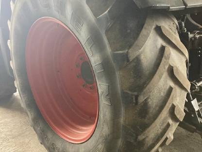 Reifen 650/65 R38 und 540/65 R28