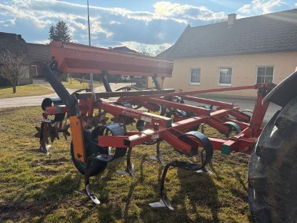 Bild 2:Kverneland Turbo II TS 13 verbreitert auf TS 15