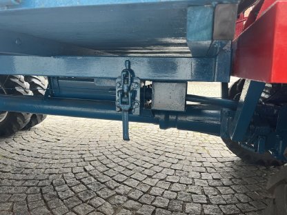 Bild 3:BUCHER TR 1500 Allrad Schlepper, wie neu, zu verkaufen