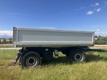 Bild 4:Zweiachsdreiseitenkipper Reisch RDK18 Bj. 2006