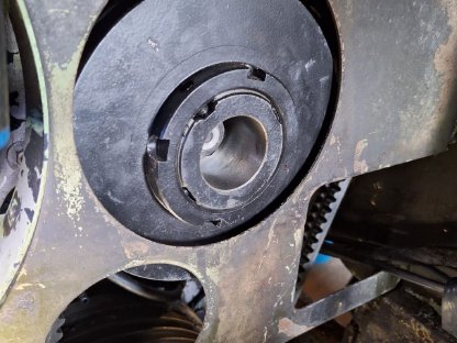 Bild 3:Deutz 8006, DX110 Druckluftanlage neuer Wabco Kompressor