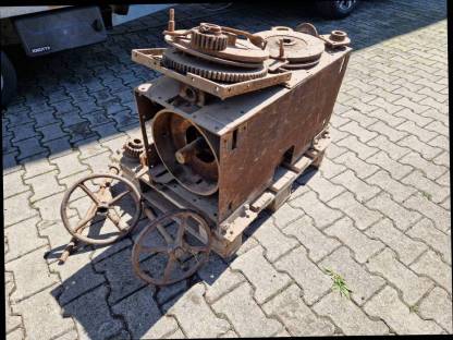 Bild 4:Adler Doppeltrommelseilwinde