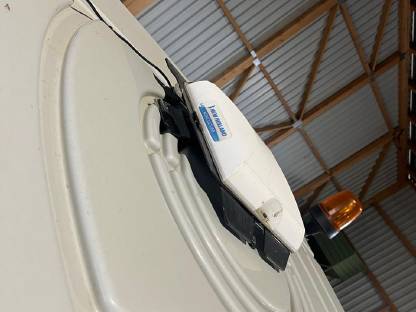 Komplettes RTK-Lenksystem mit 2,5 cm Genauigkeit