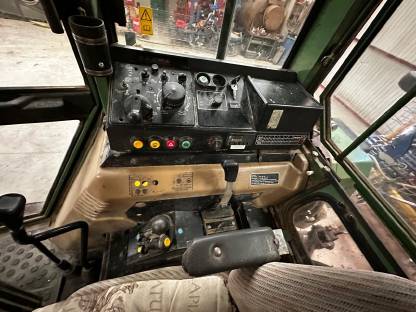 Bild 6:Fendt Geräteträger 395