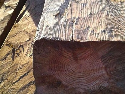 Verkauf von Altholzsparren und Holzkantern