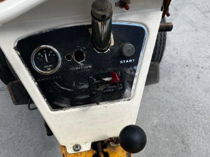 Bild 7:Allis Chalmers Big Ten Rasentraktor Oldtimer